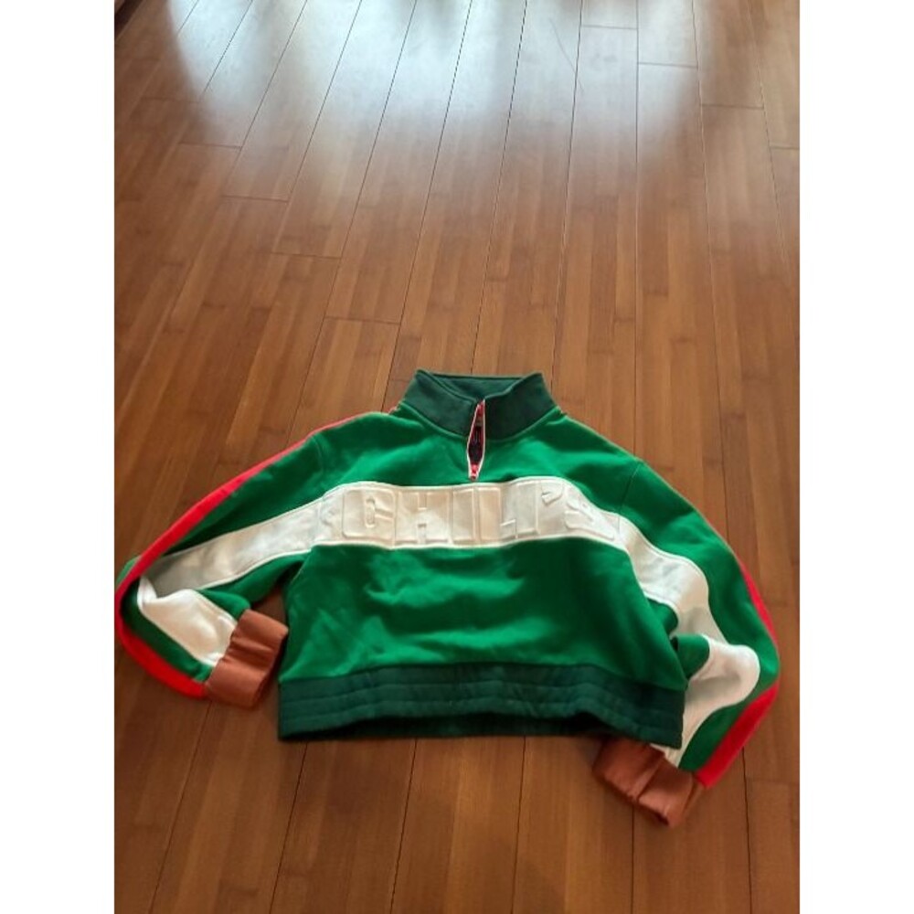 Chili's cropped logo sweatshirt green striped women's small